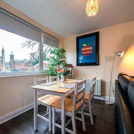1 Bd Apt In Historical W Belfast Close To Centre Esterno foto