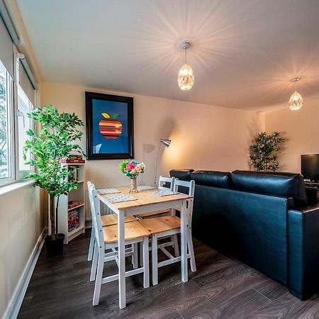 1 Bd Apt In Historical W Belfast Close To Centre Esterno foto