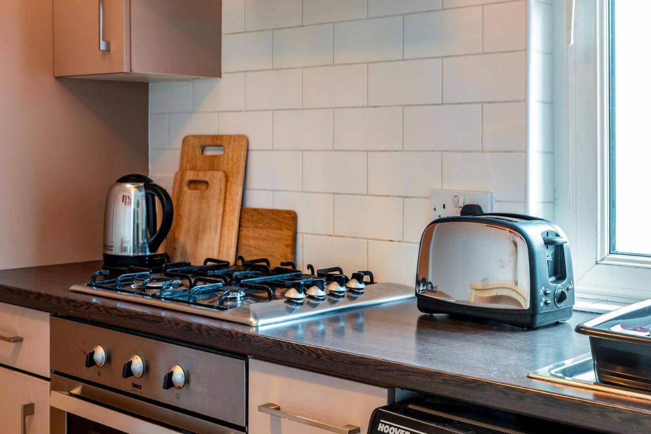 1 Bd Apt In Historical W Belfast Close To Centre Esterno foto