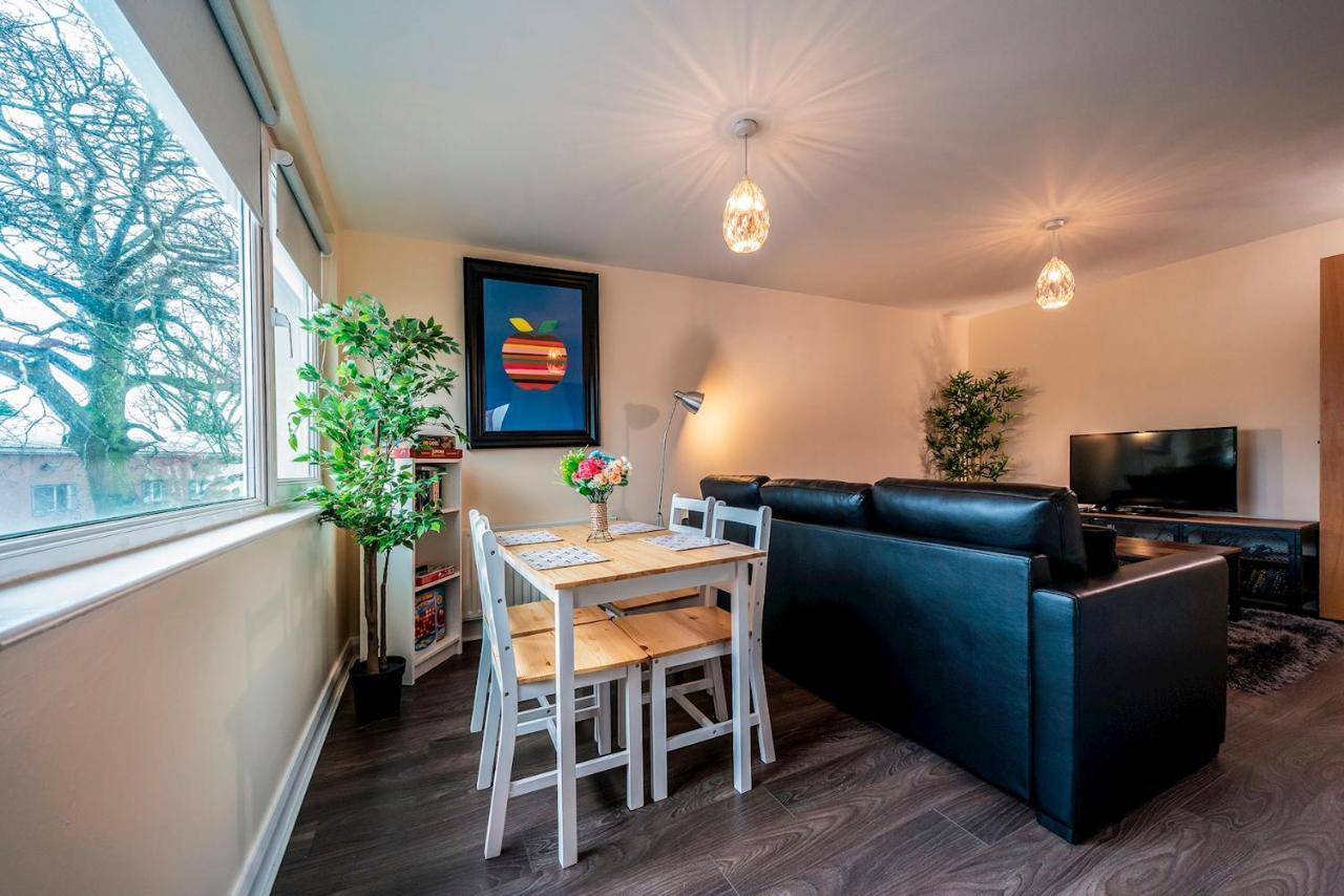 1 Bd Apt In Historical W Belfast Close To Centre Esterno foto